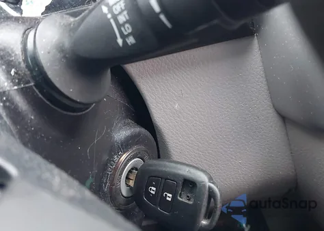 2018 Toyota Highlander Le from USA, damaged, VIN 5TDBZRFHXJS886312